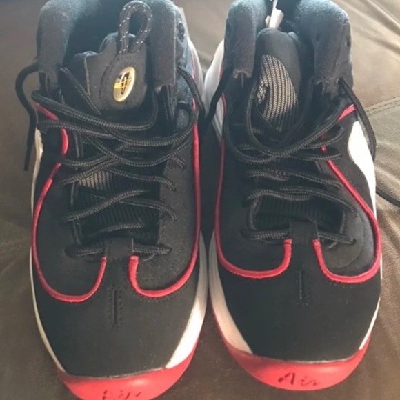 NWOT - Nike Penny Hardaway's Size 6y - Picture 1 of 3